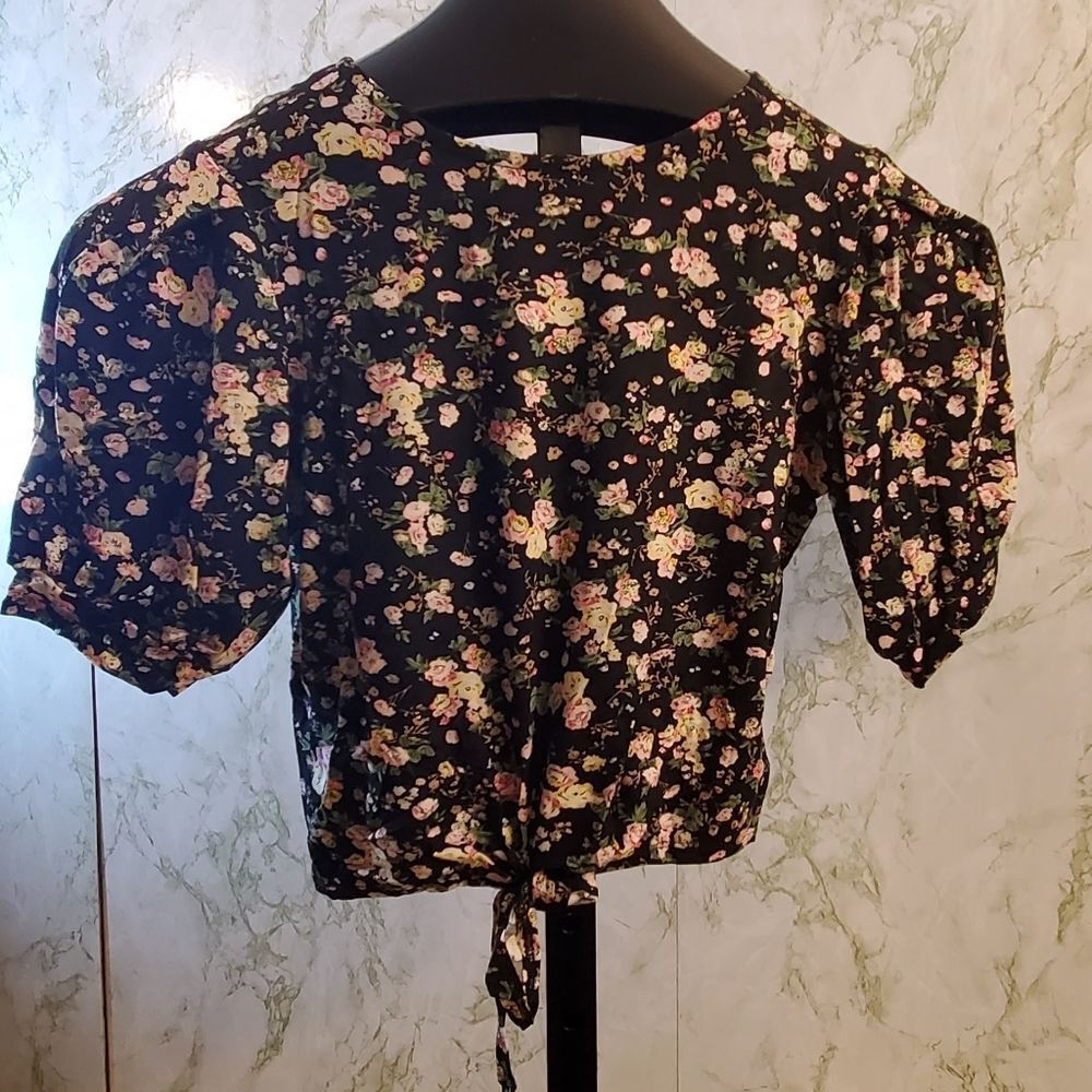 Ruby Diva Floral Crop Top